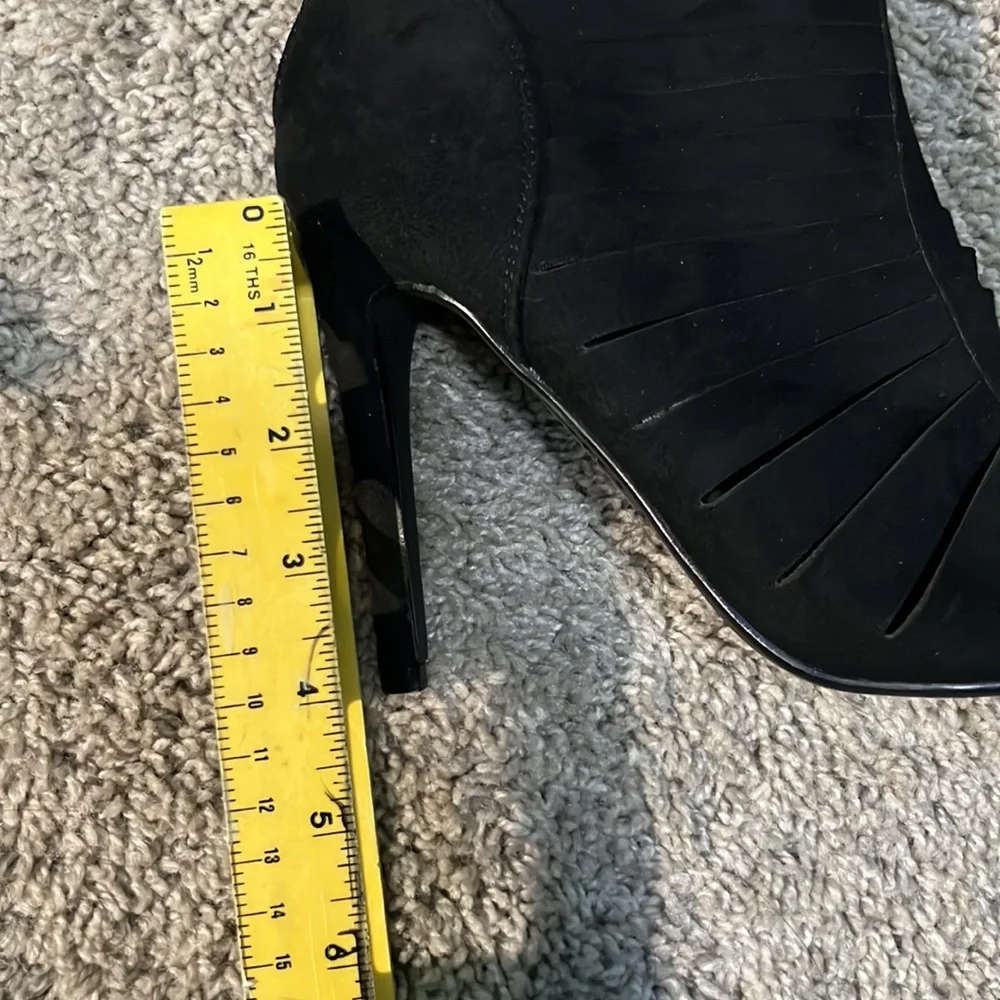 Black Cape Robbin Boots Size 9 - Picture 3 of 6